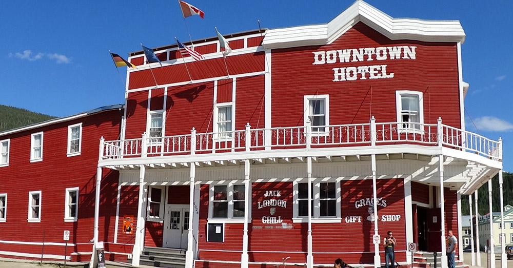 Bild zeigt das Downtown Hotel in Dawson City